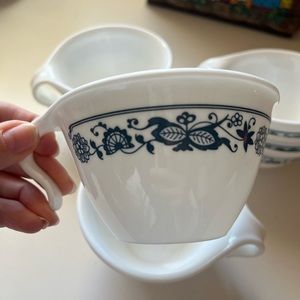 Set of 7 old town blue onion hook mugs